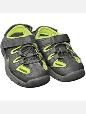 TODDLER SIZE 7 RUGGED OUTBACK SANDALS